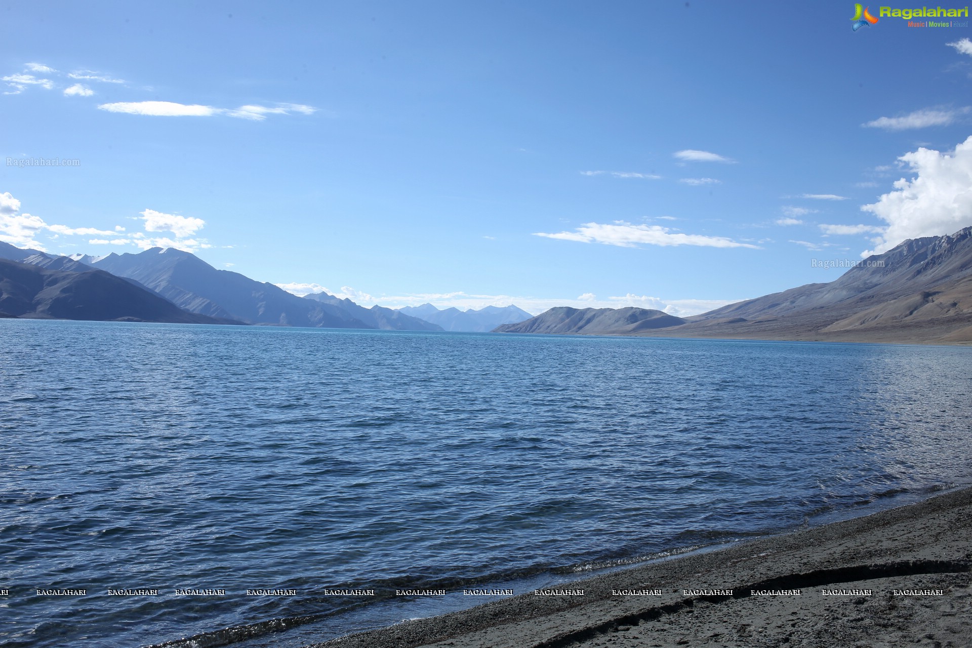 Pangong Tso Lake, Ladakh High Definition Photos