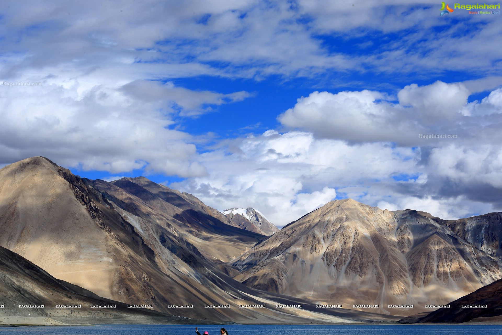 Pangong Tso Lake, Ladakh High Definition Photos