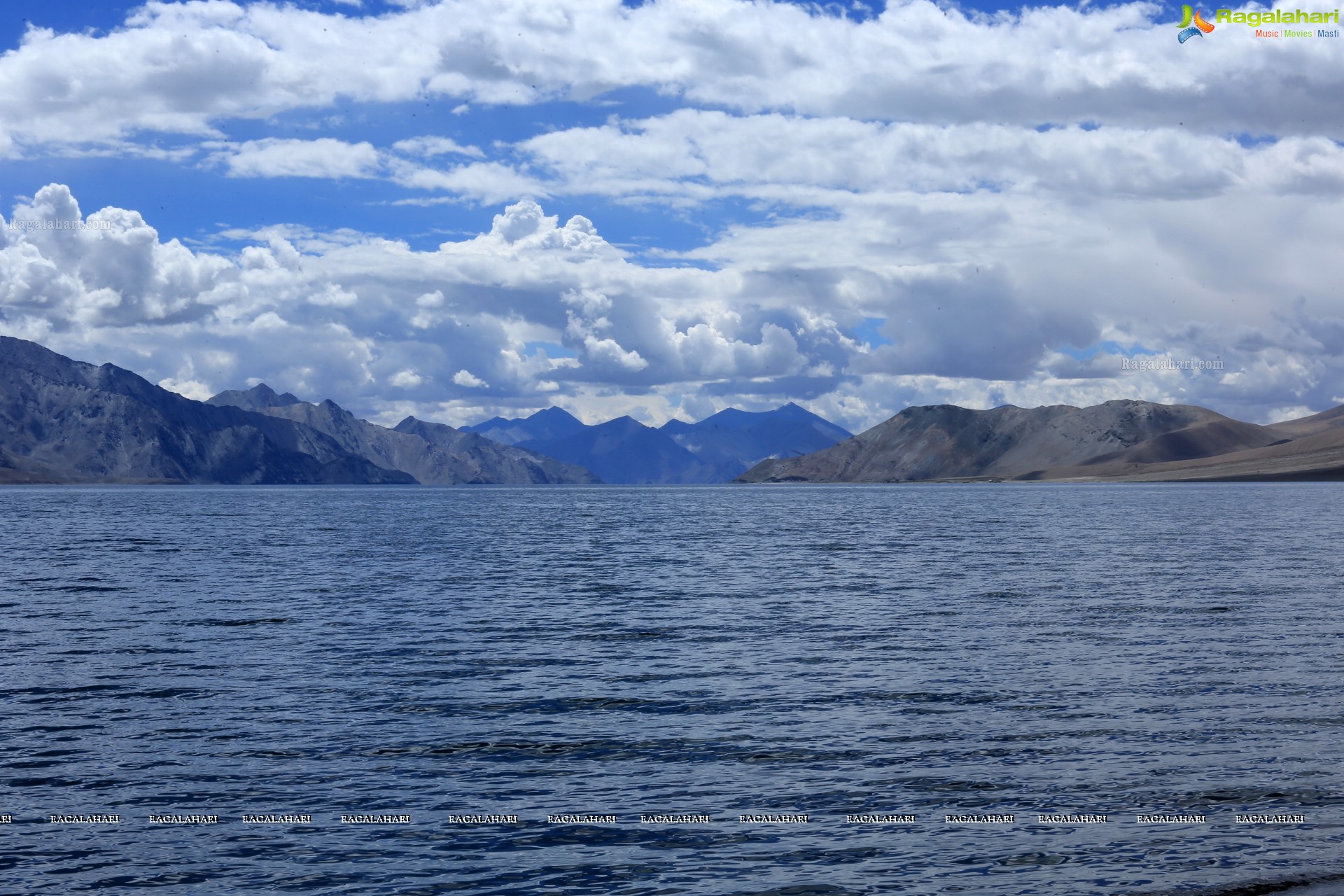 Pangong Tso Lake, Ladakh High Definition Photos