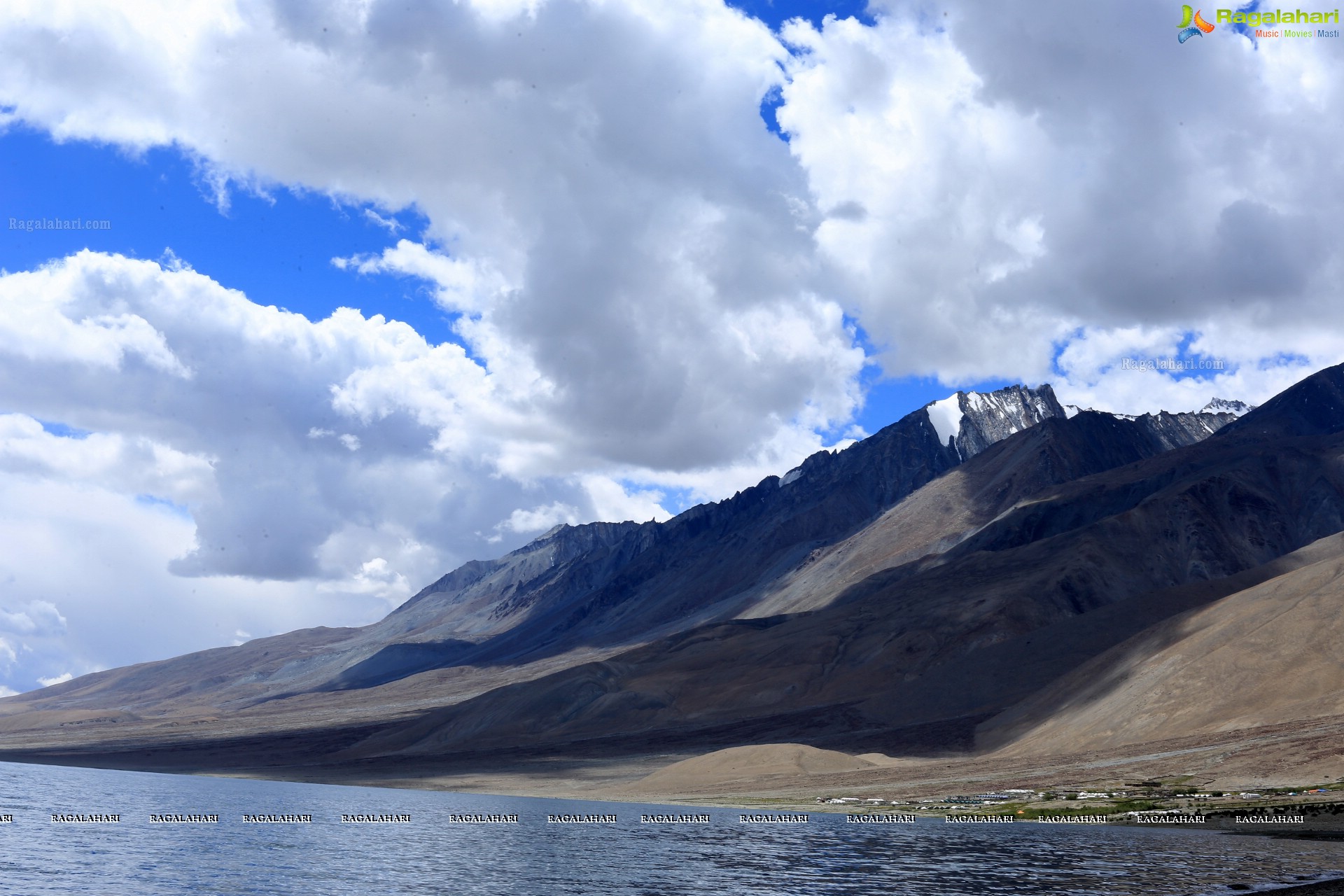 Pangong Tso Lake, Ladakh High Definition Photos