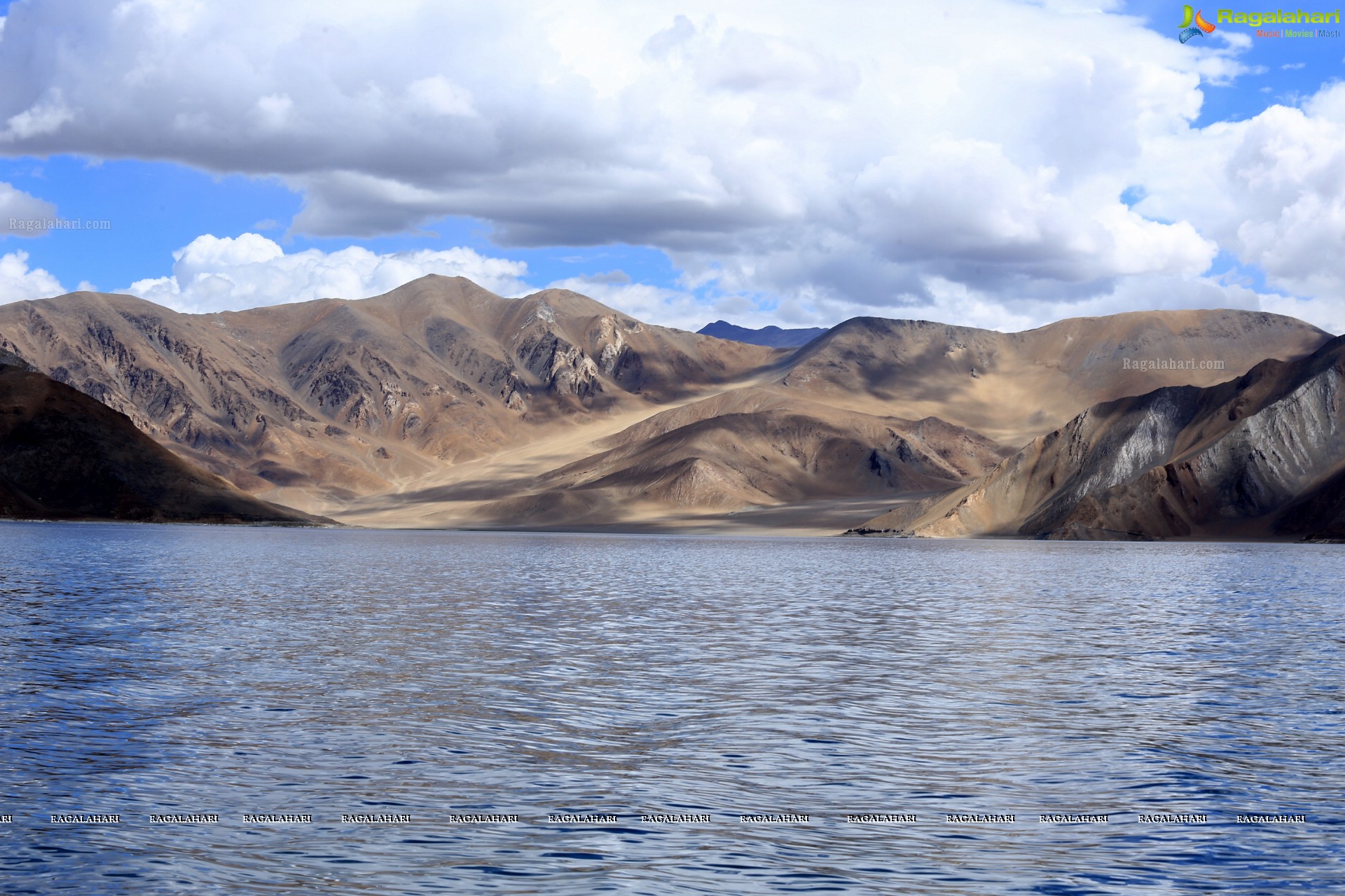 Pangong Tso Lake, Ladakh High Definition Photos