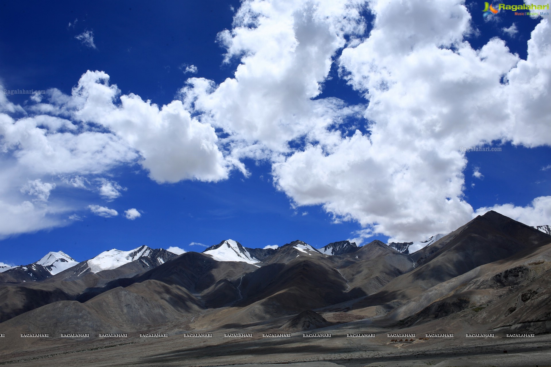 Pangong Tso Lake, Ladakh High Definition Photos