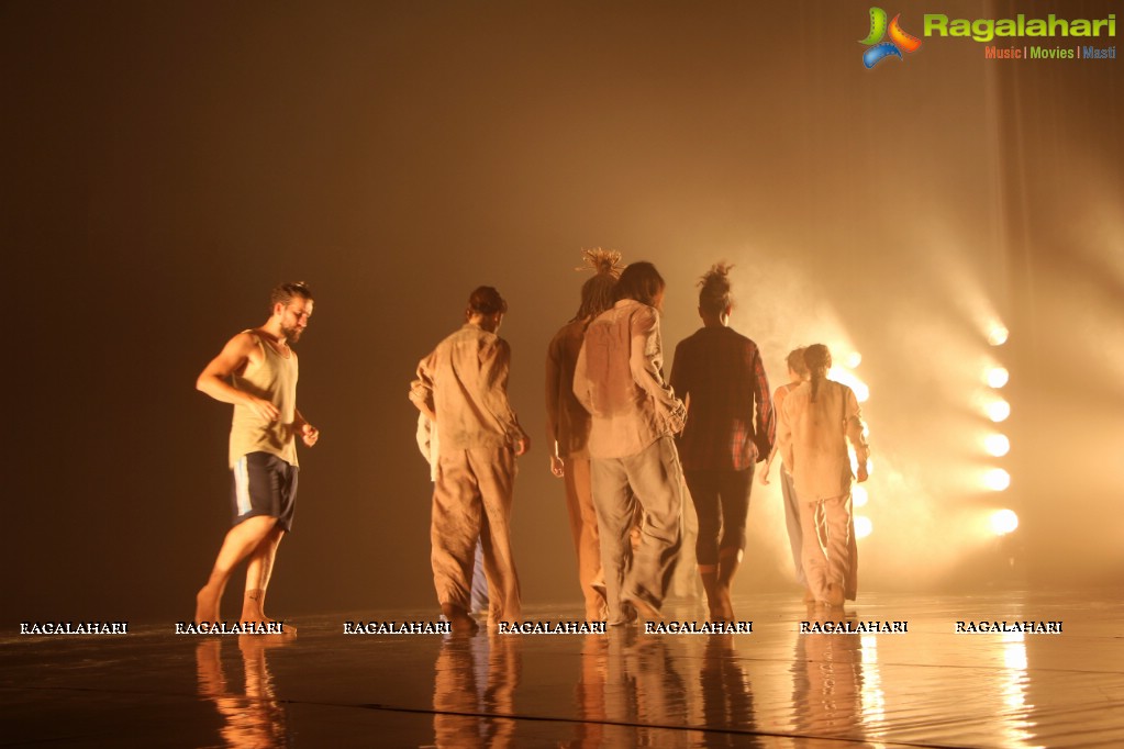 Political Mother by Hofesh Shechter Company