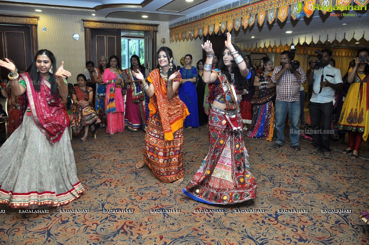 Dandia and Garba Dhoom Party by Bina Mehta and Shashi Nahata