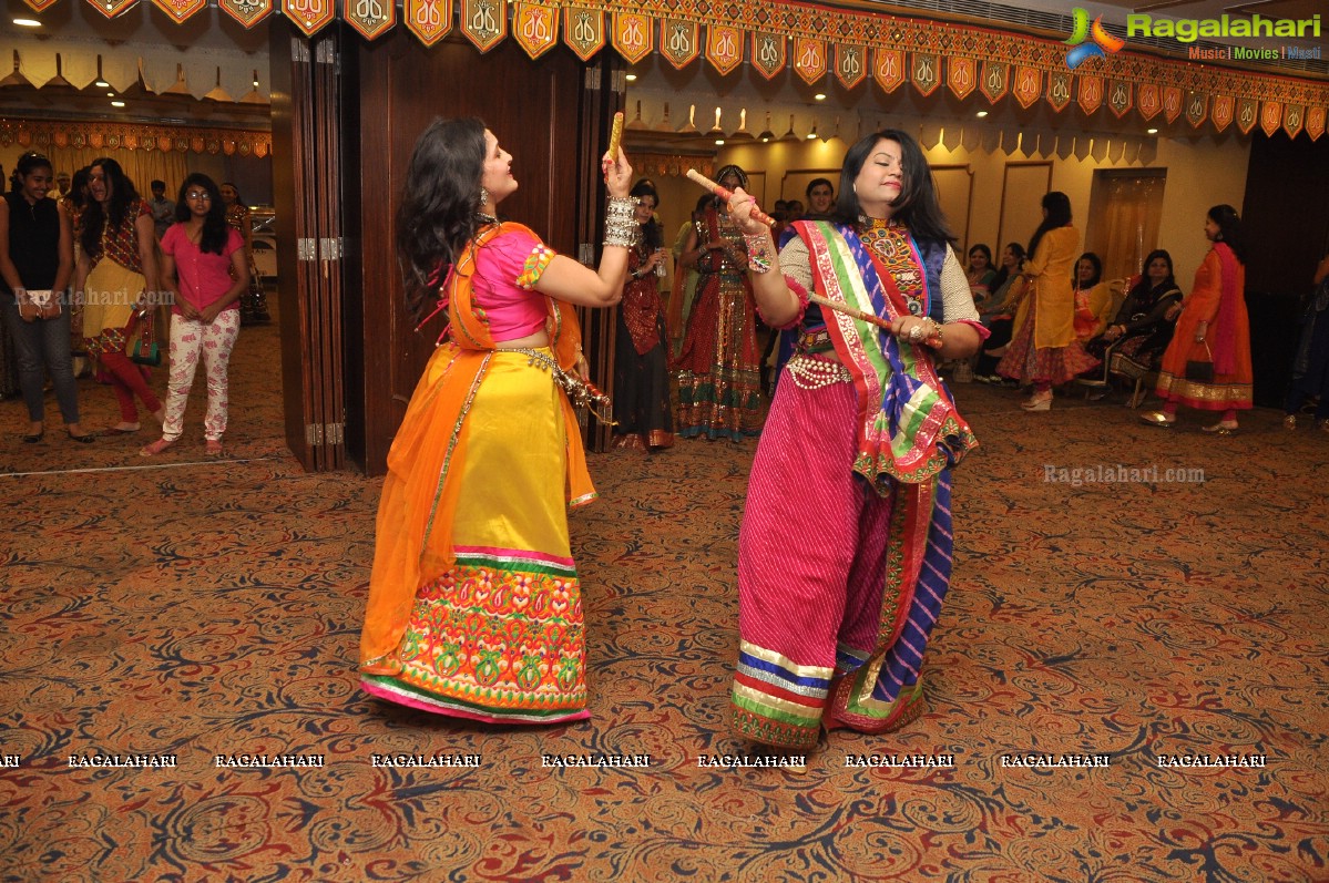 Dandia and Garba Dhoom Party by Bina Mehta and Shashi Nahata