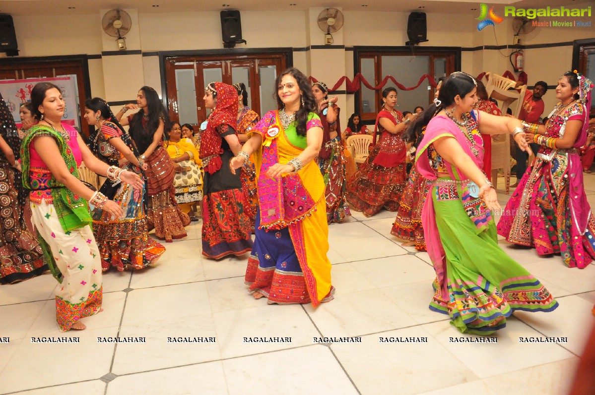 Sangini Club's Dandiya Celebrations 2014