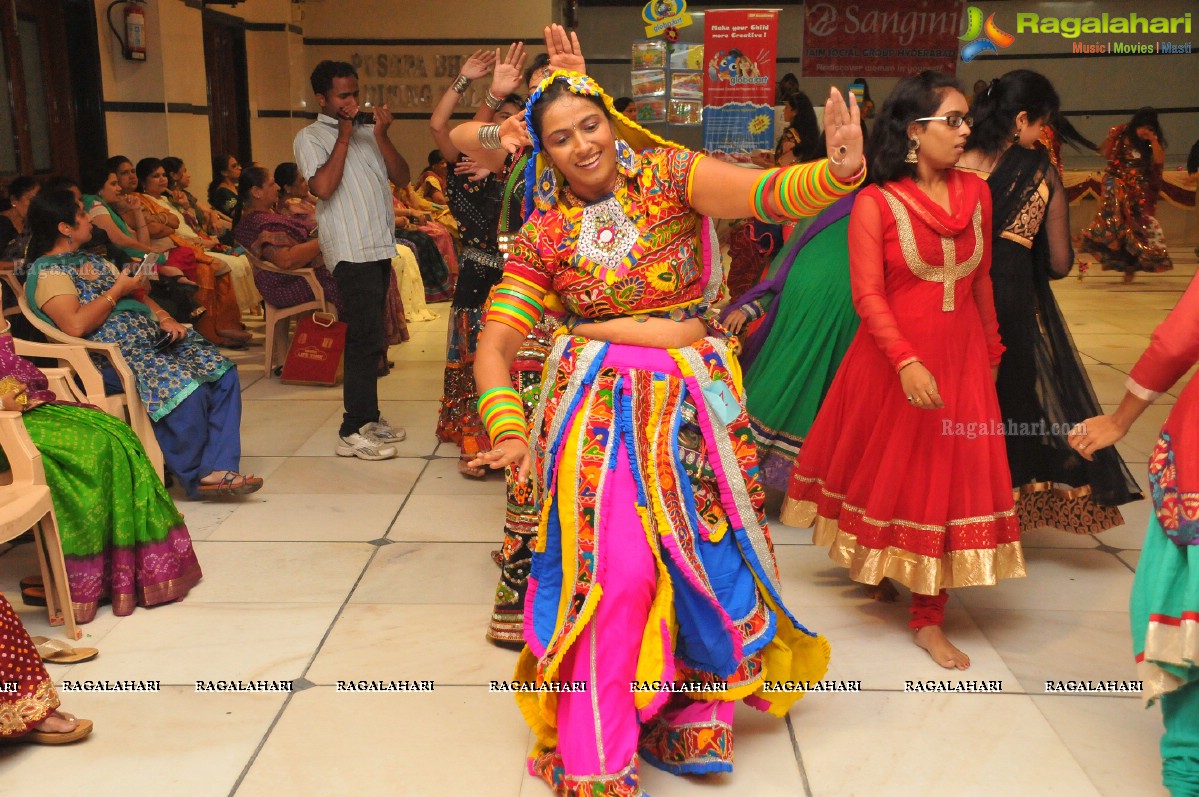 Sangini Club's Dandiya Celebrations 2014