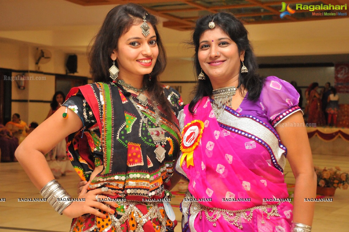 Sangini Club's Dandiya Celebrations 2014