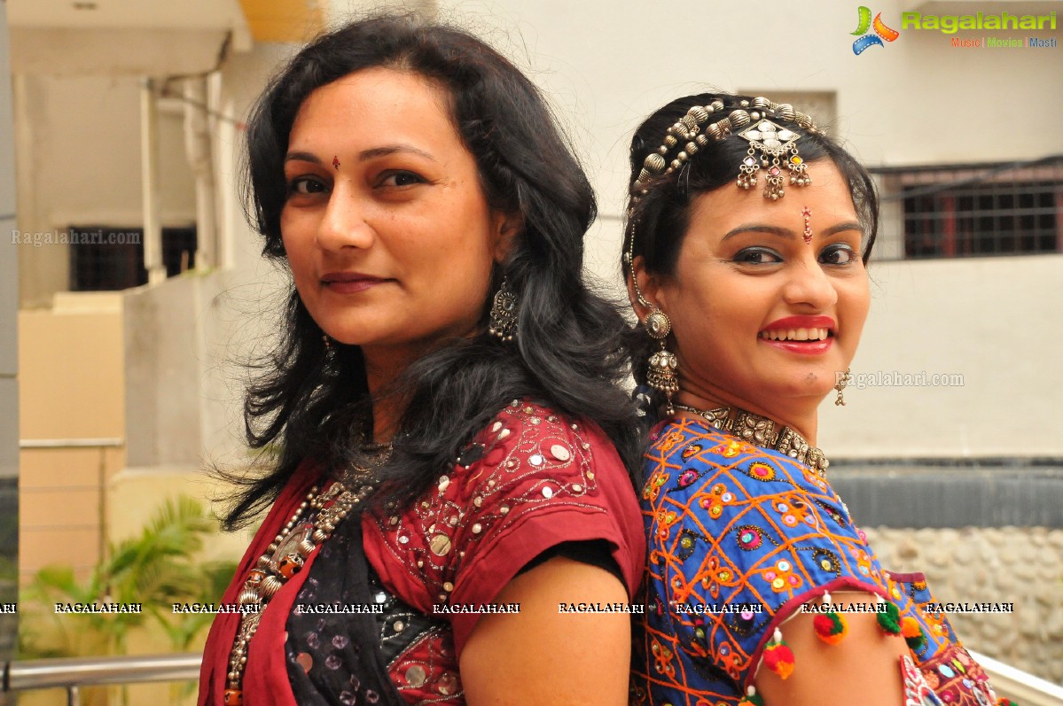 Sangini Club's Dandiya Celebrations 2014