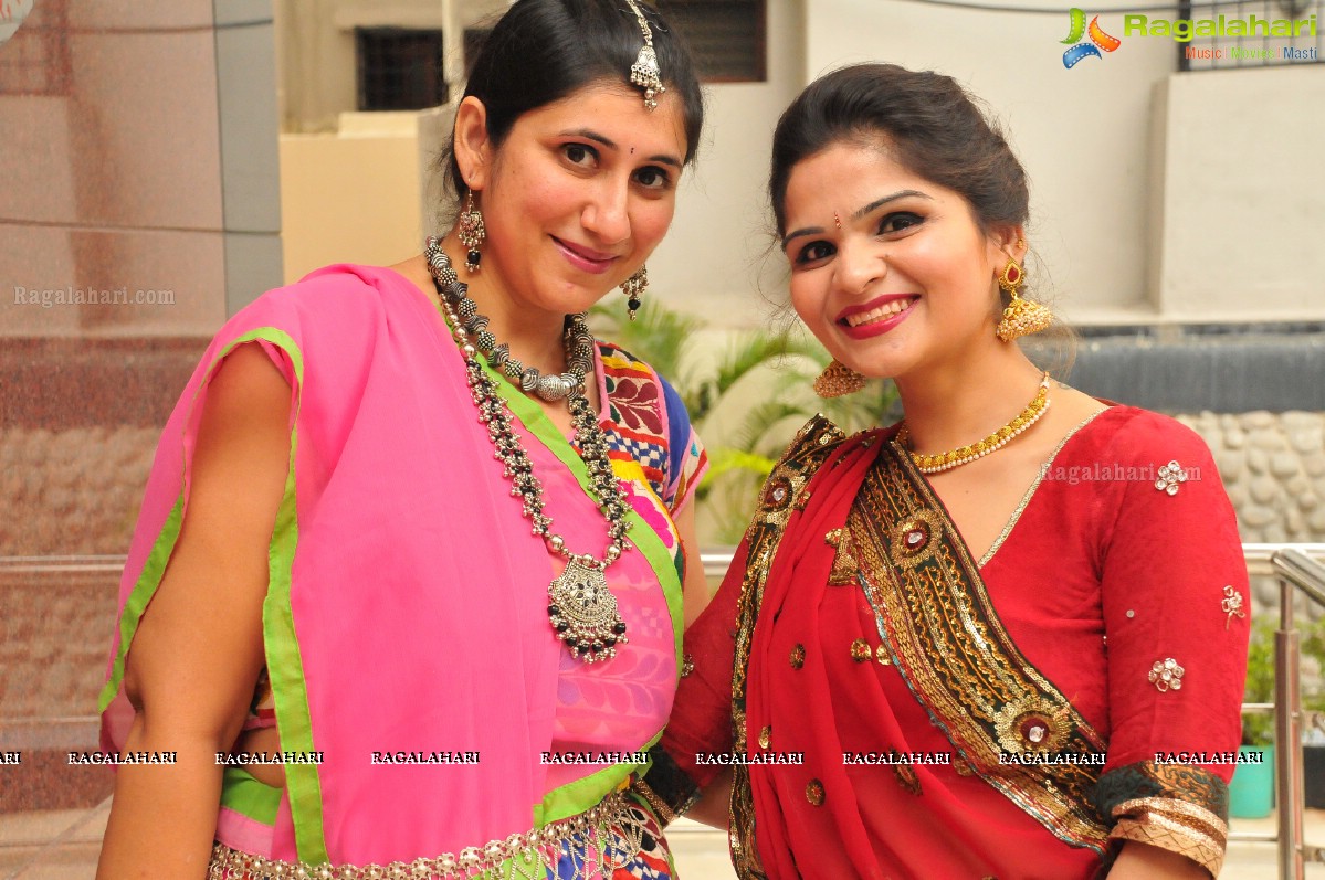 Sangini Club's Dandiya Celebrations 2014