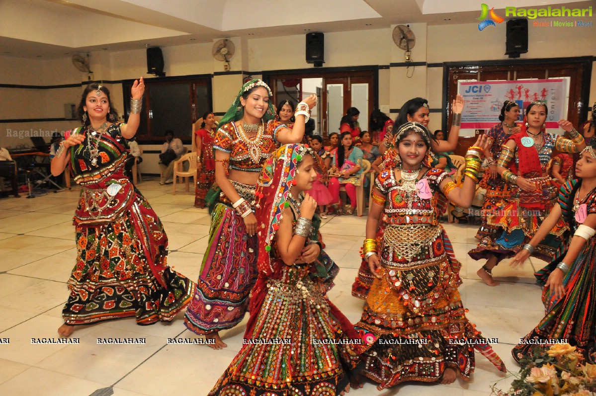 Sangini Club's Dandiya Celebrations 2014