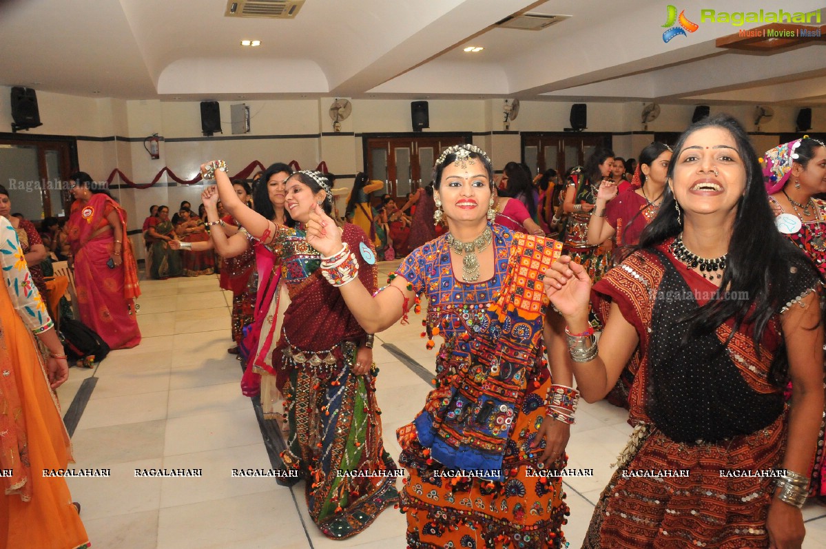 Sangini Club's Dandiya Celebrations 2014