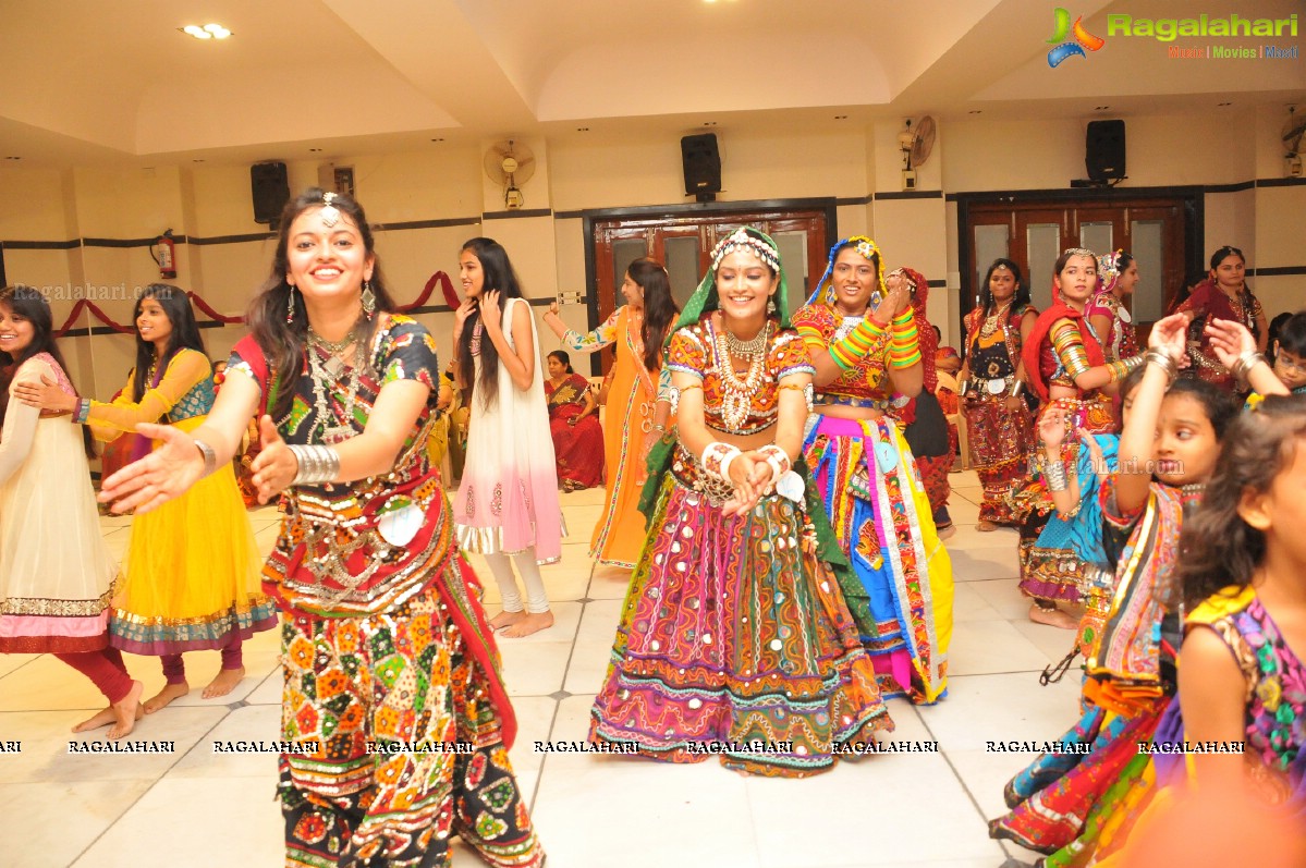 Sangini Club's Dandiya Celebrations 2014