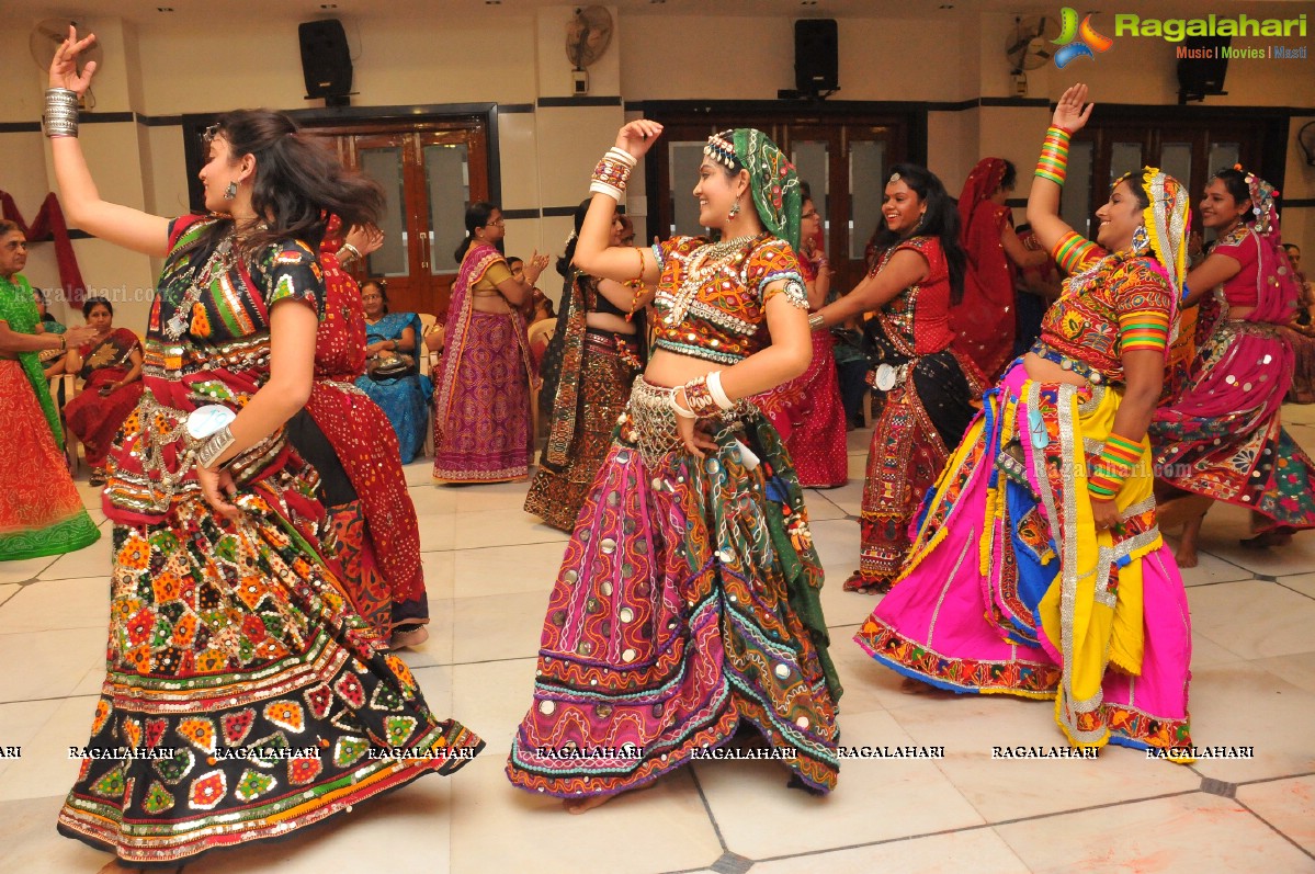 Sangini Club's Dandiya Celebrations 2014