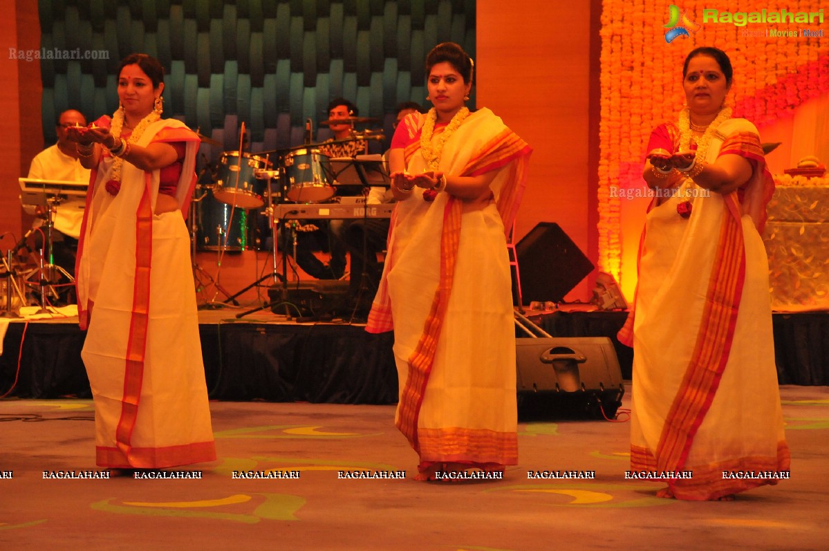 Sanskruti Ladies Club's Shardiya Durgotsav - Choreography by Bina Mehta