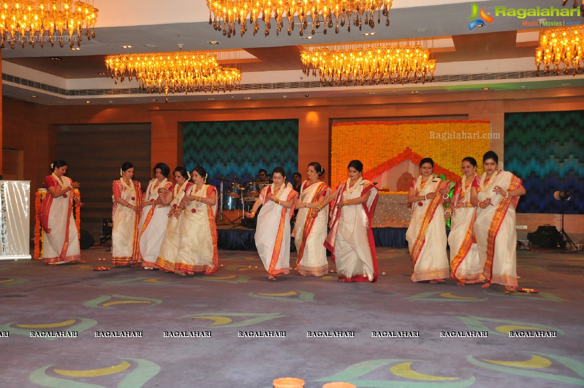 Sanskruti Ladies Club's Shardiya Durgotsav - Choreography by Bina Mehta