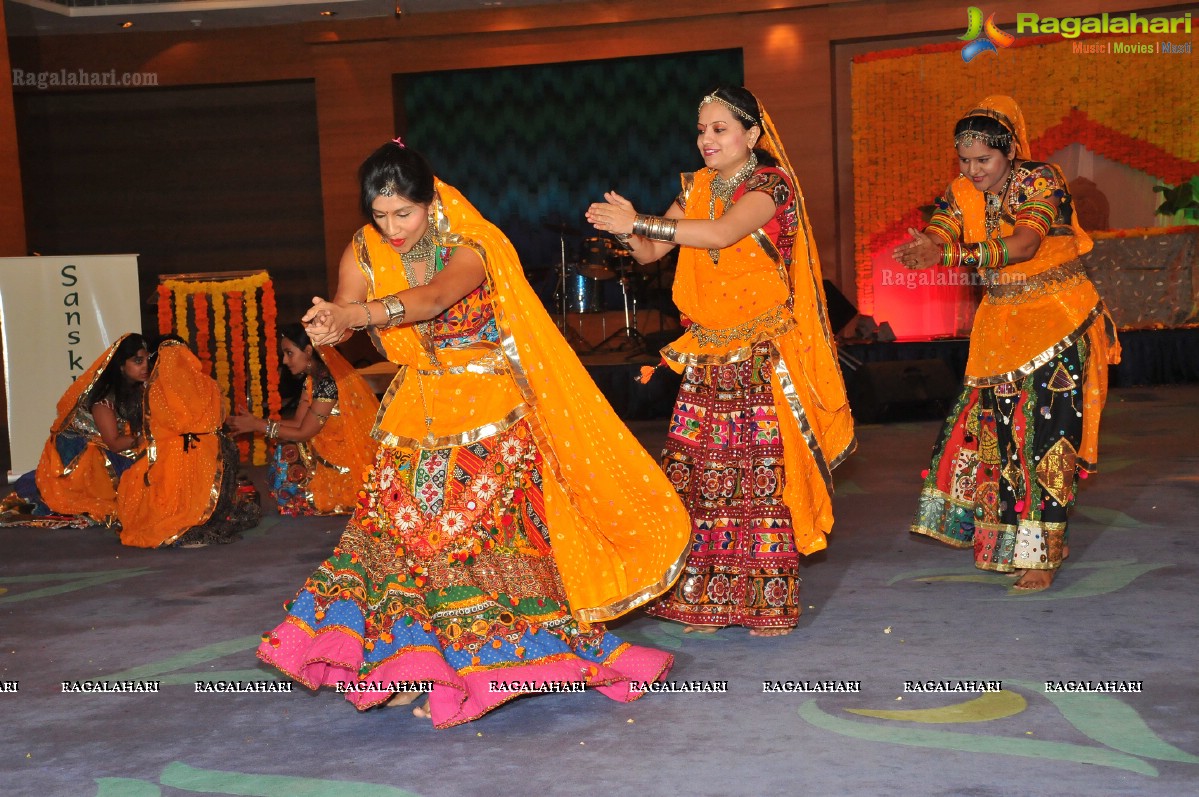 Sanskruti Ladies Club's Shardiya Durgotsav - Choreography by Bina Mehta