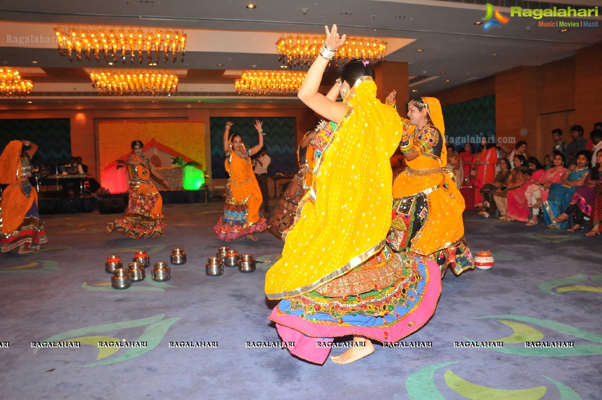 Sanskruti Ladies Club's Shardiya Durgotsav - Choreography by Bina Mehta