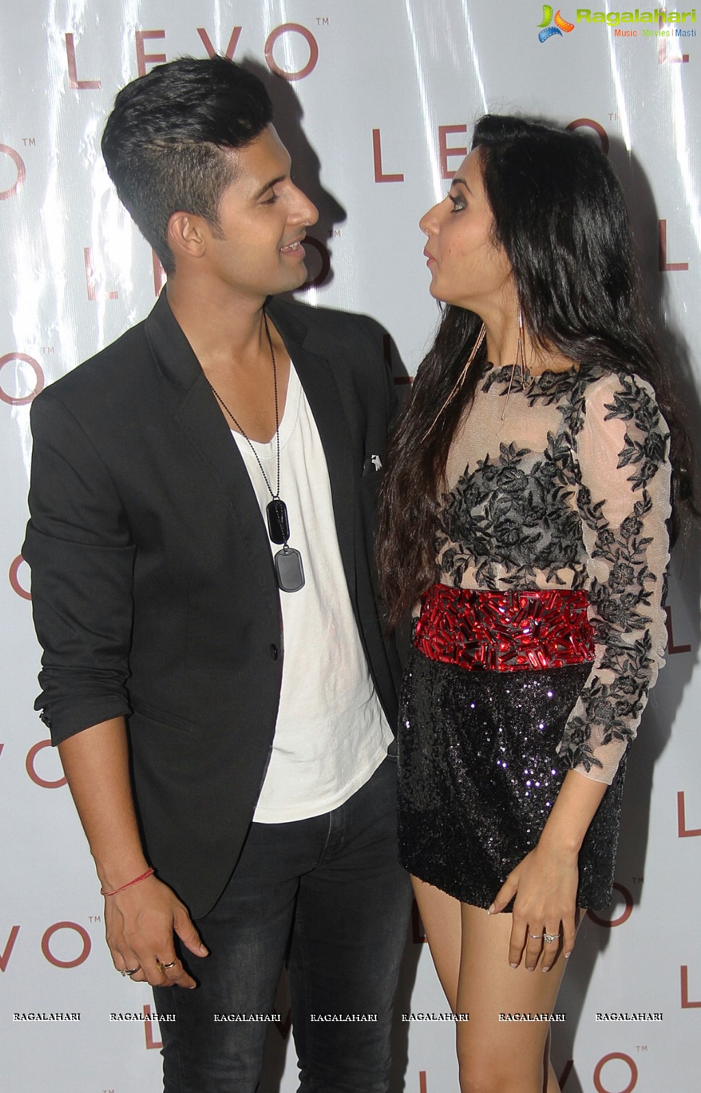 Sargun Mehta's Birthday Bash 2014