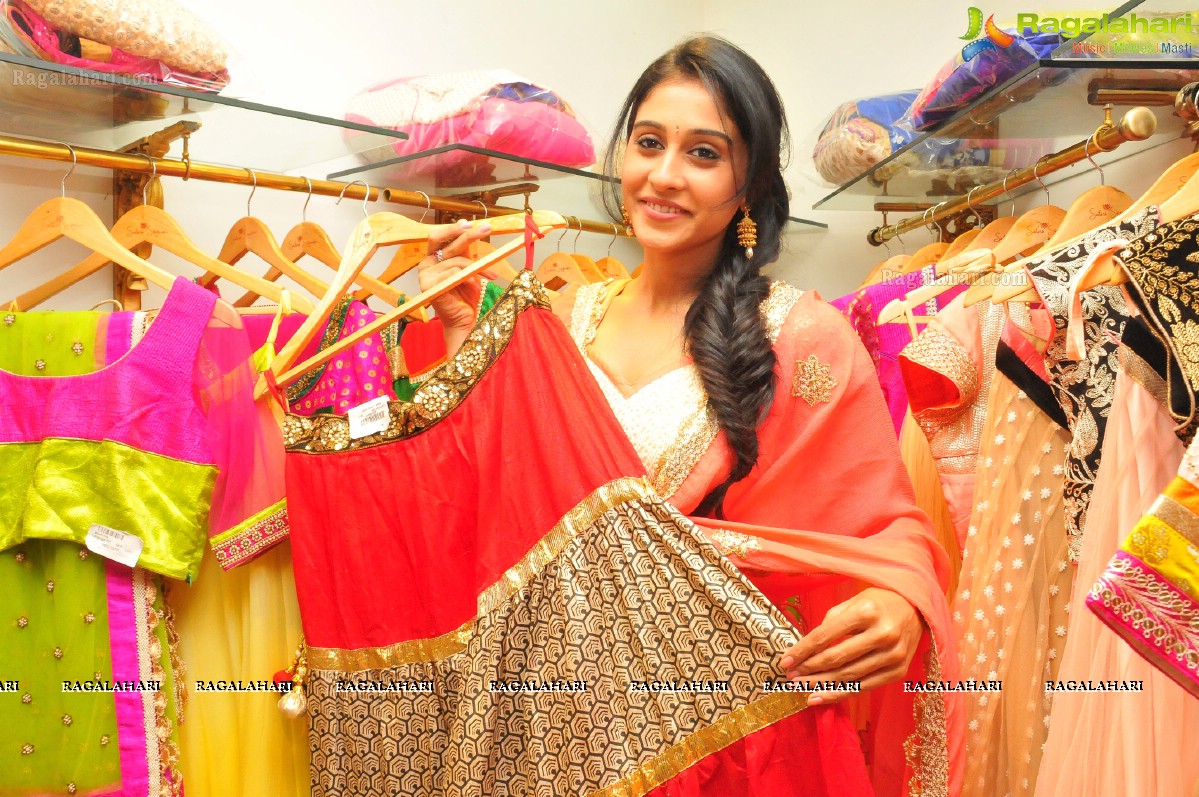Singhania's Contemporary Collections Launch (Sept. 2014)