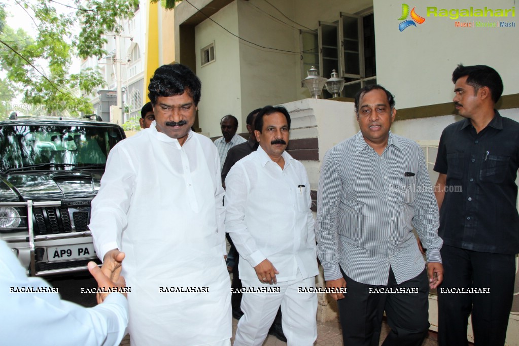 Deputy Chief Minister Dr Rajiah visits Sparsh Hospice, Hyderabad