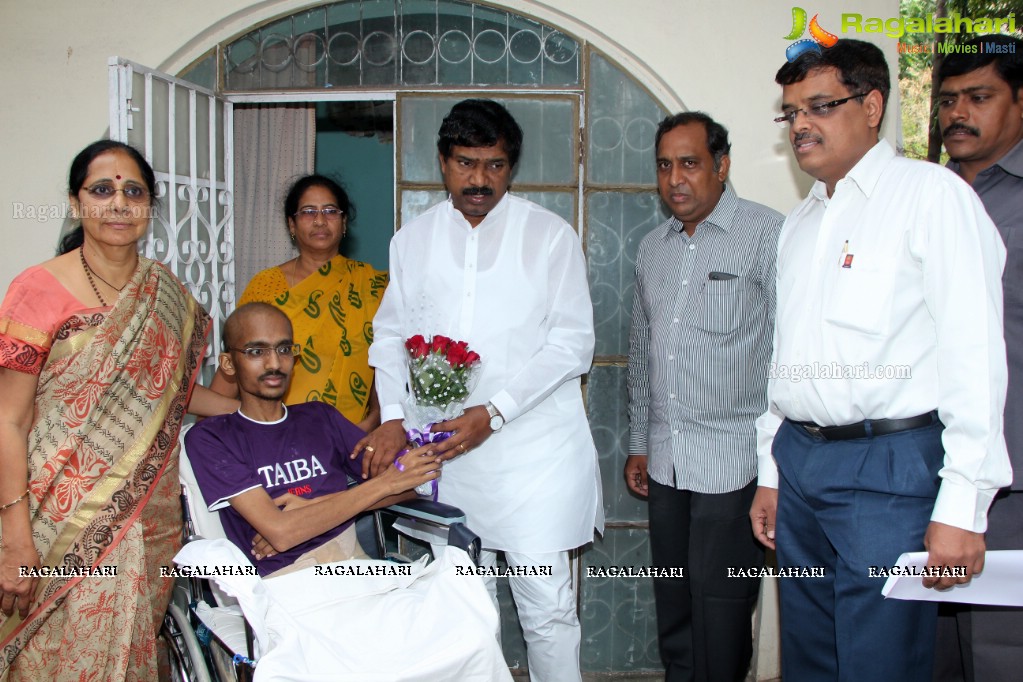 Deputy Chief Minister Dr Rajiah visits Sparsh Hospice, Hyderabad