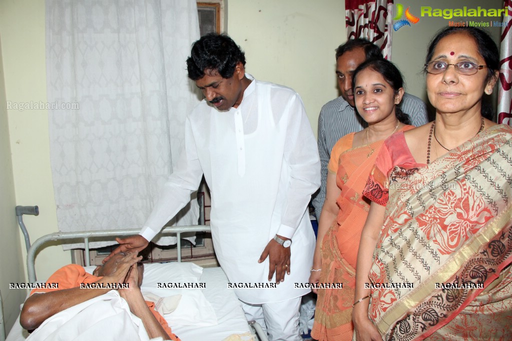 Deputy Chief Minister Dr Rajiah visits Sparsh Hospice, Hyderabad