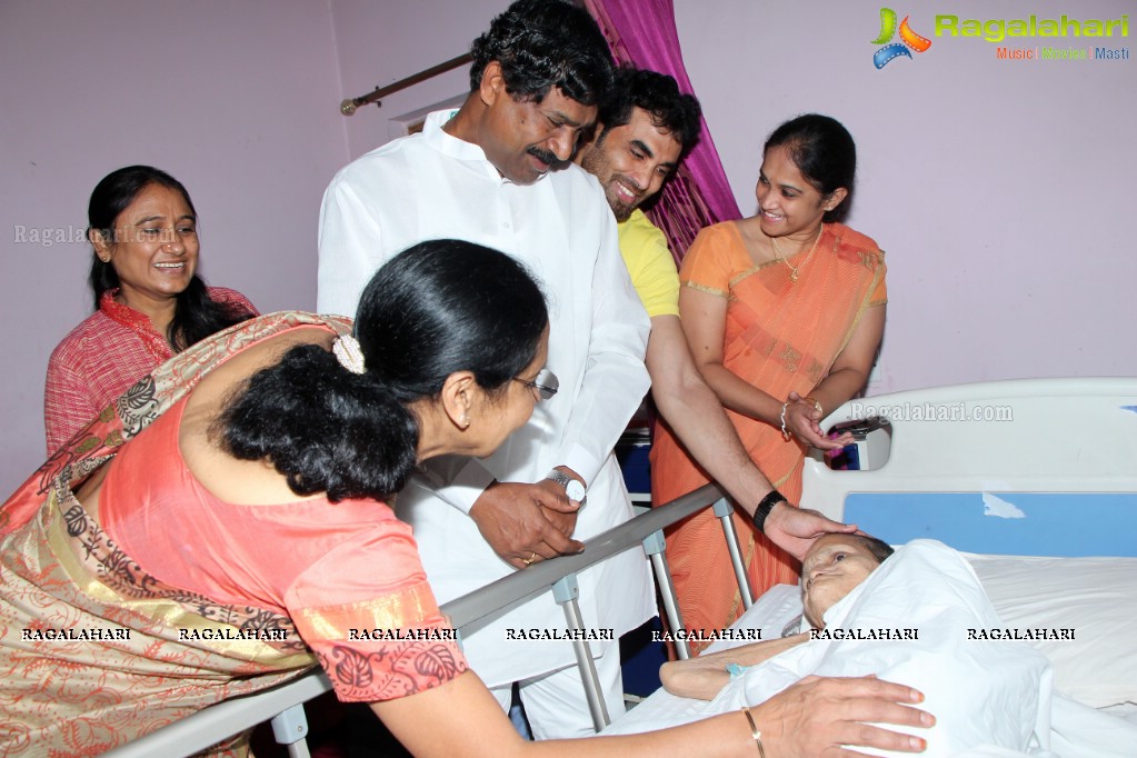 Deputy Chief Minister Dr Rajiah visits Sparsh Hospice, Hyderabad