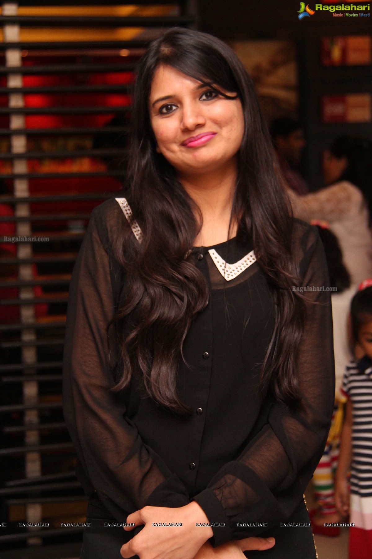 Suhani Birthday Party 2014 at Pizza Hut, Hyderabad