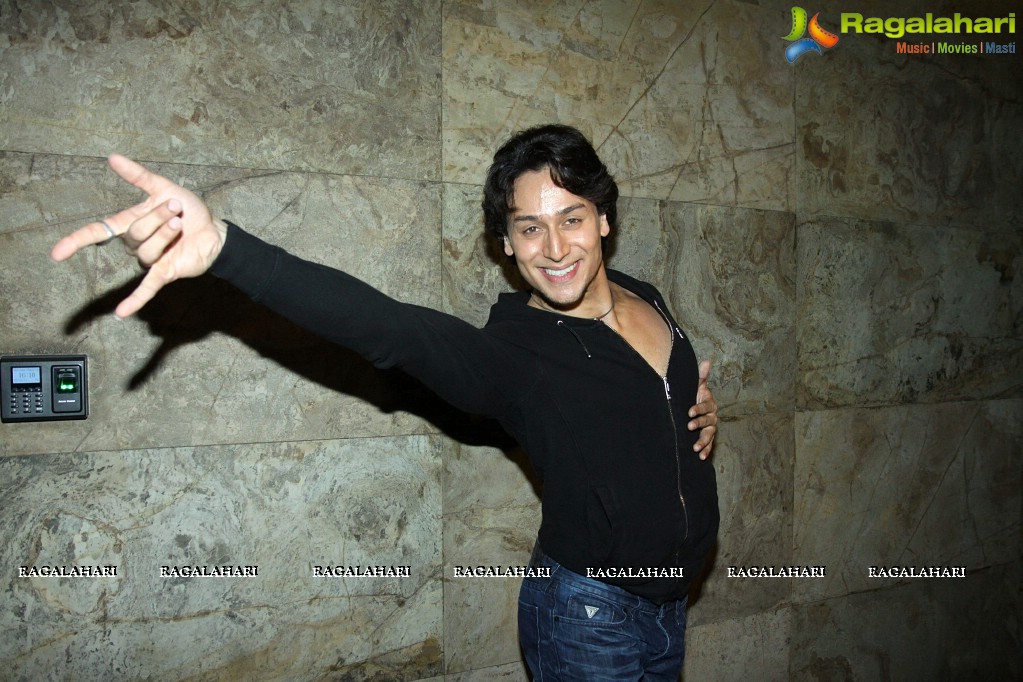 Tiger Shroff launches his tribute to Michael Jackson on Teachers Day