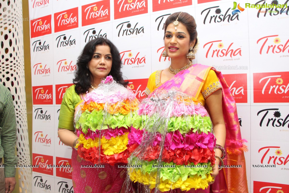 Trisha Navaratri & Dusshera Special Collection 2014 Launch