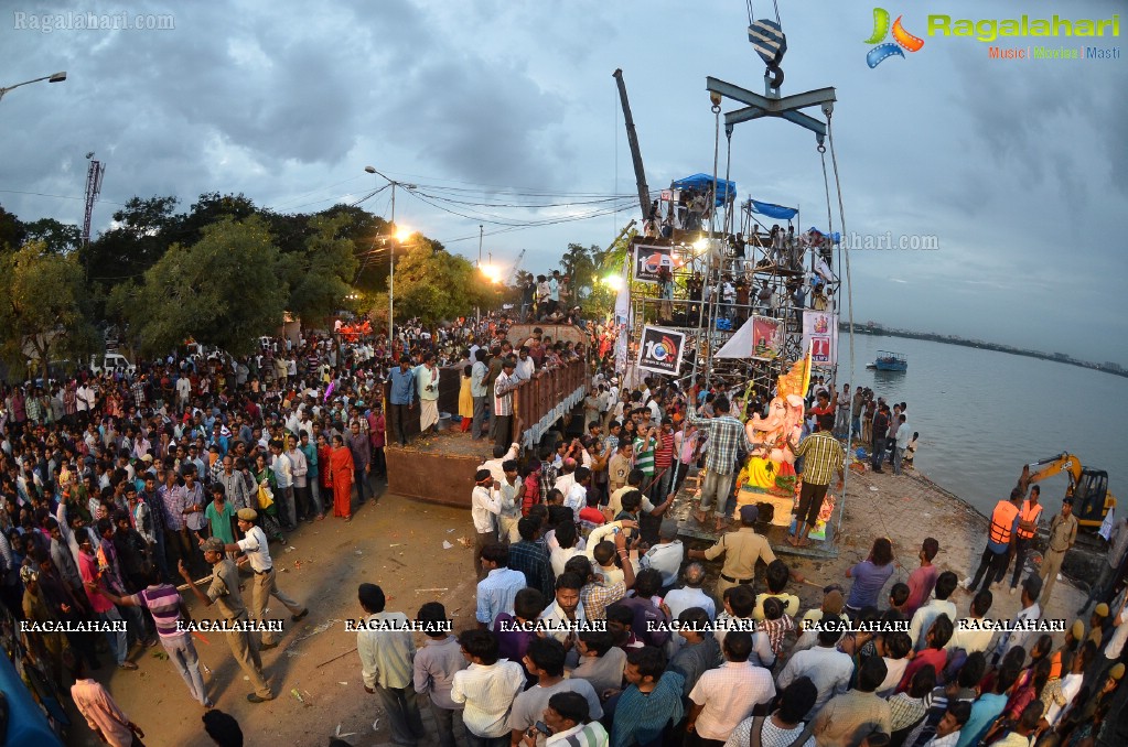 Ganesh Nimajjanam 2014, Hyderabad (Day 2)