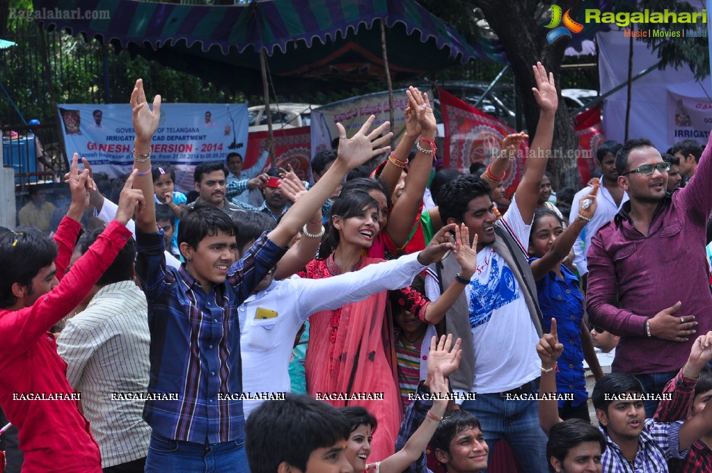 Ganesh Nimajjanam 2014, Hyderabad (Day 2)