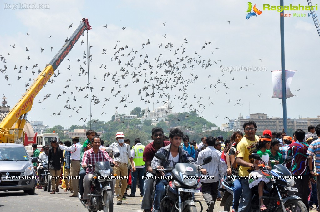 Ganesh Nimajjanam 2014, Hyderabad (Day 2)