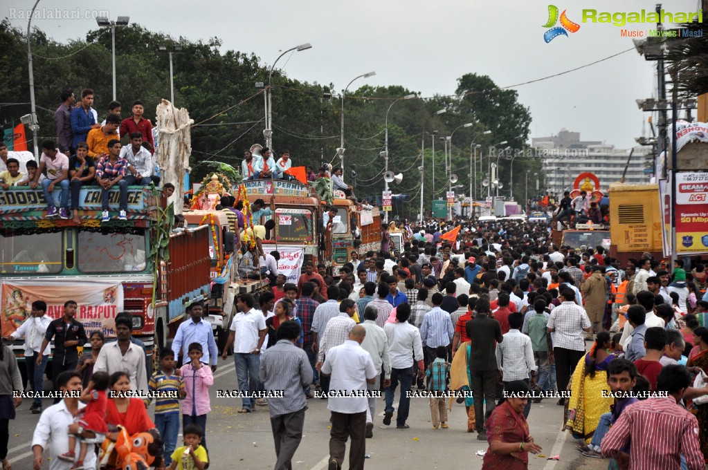 Ganesh Nimajjanam 2014, Hyderabad (Day 2)