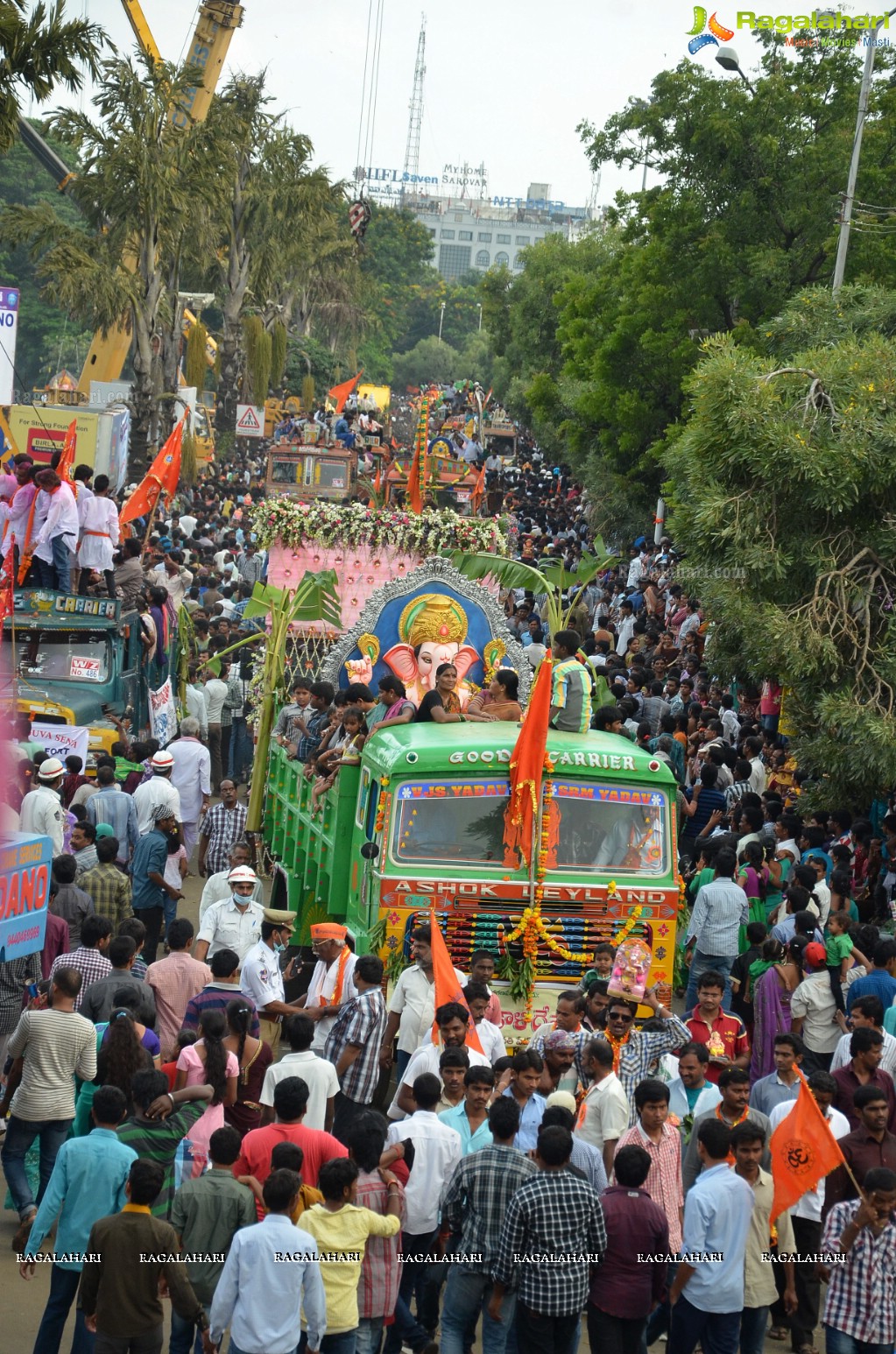 Ganesh Nimajjanam 2014, Hyderabad (Day 2)