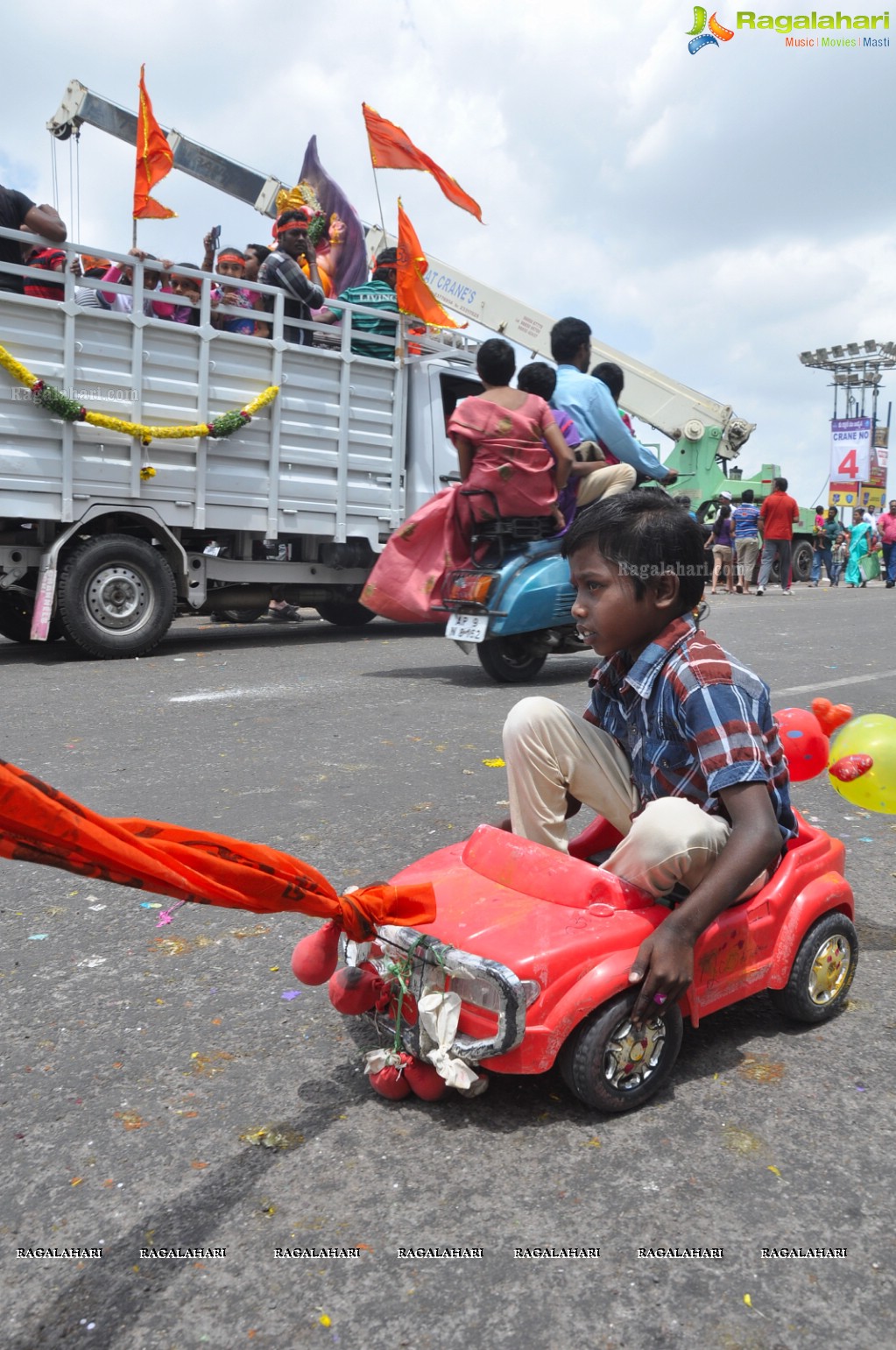 Ganesh Nimajjanam 2014, Hyderabad (Day 2)