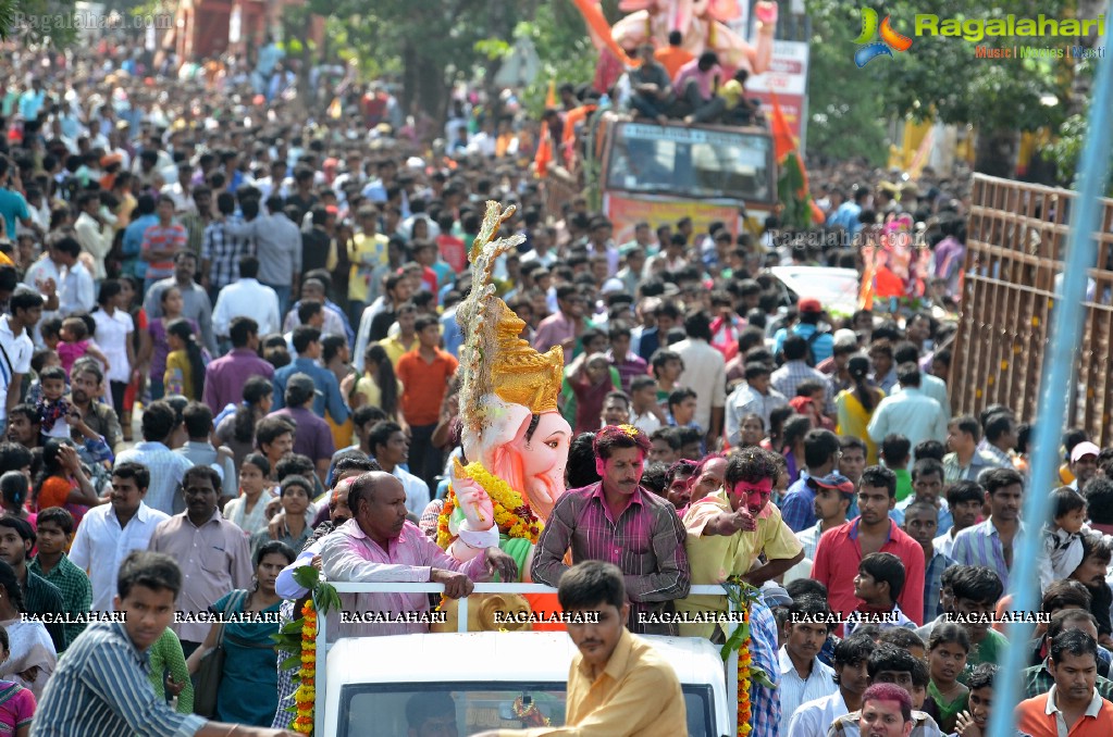 Ganesh Nimajjanam 2014, Hyderabad (Day 2)