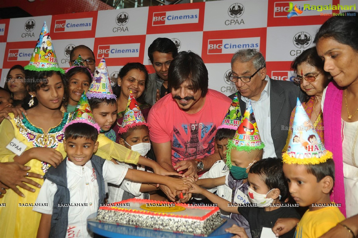 Vivek Oberoi Birthday Celebrations 2014