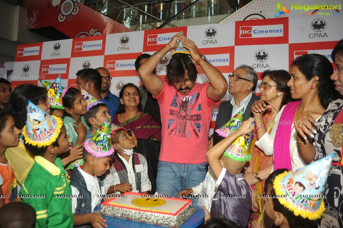 Vivek Oberoi Birthday Celebrations 2014