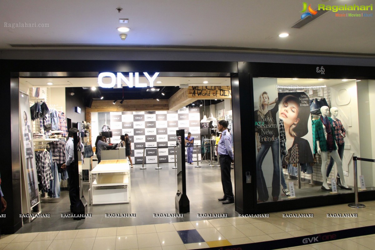 Aditi Rao Hydari launches Only Store at GVK One Mall, Hyderabad