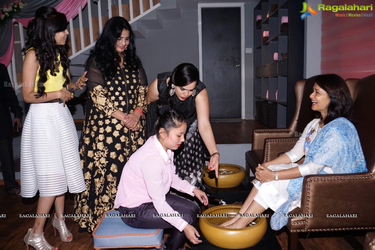 Amala Akkineni launches I Adore Luxury Spa and Salon Exclusively for Women, Hyderabad