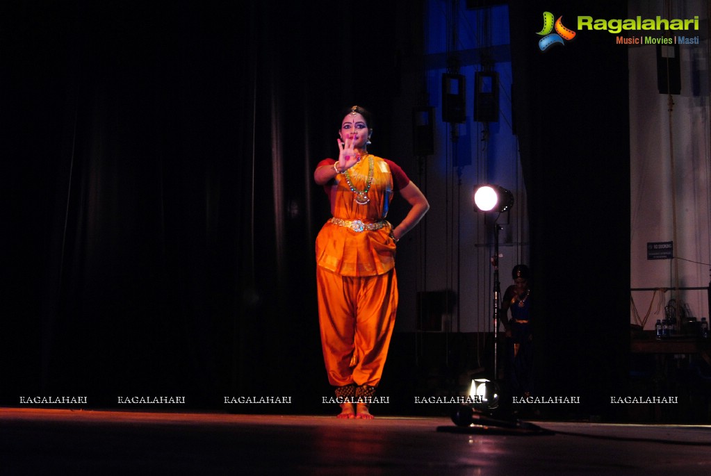 Menakaa - A Kuchipudi Dance Performance by Rajeswari Sainath and Troupe, Hyderabad