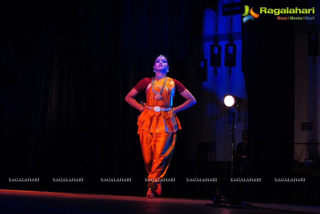 Menakaa - A Kuchipudi Dance Performance by Rajeswari Sainath and Troupe, Hyderabad