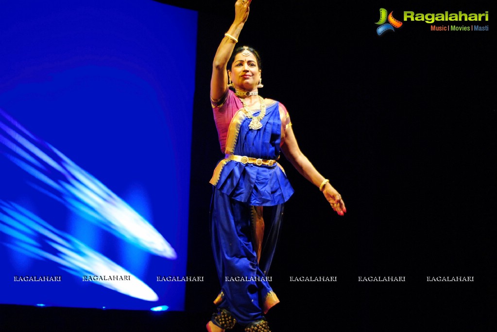 Menakaa - A Kuchipudi Dance Performance by Rajeswari Sainath and Troupe, Hyderabad