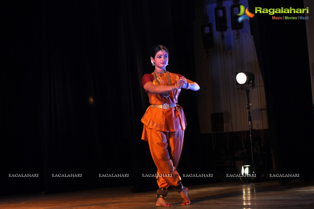 Menakaa - A Kuchipudi Dance Performance by Rajeswari Sainath and Troupe, Hyderabad