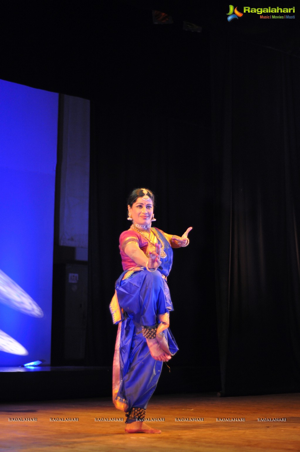 Menakaa - A Kuchipudi Dance Performance by Rajeswari Sainath and Troupe, Hyderabad