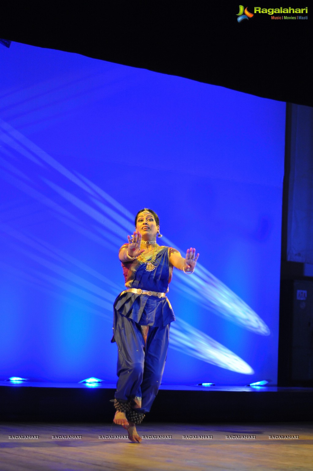 Menakaa - A Kuchipudi Dance Performance by Rajeswari Sainath and Troupe, Hyderabad