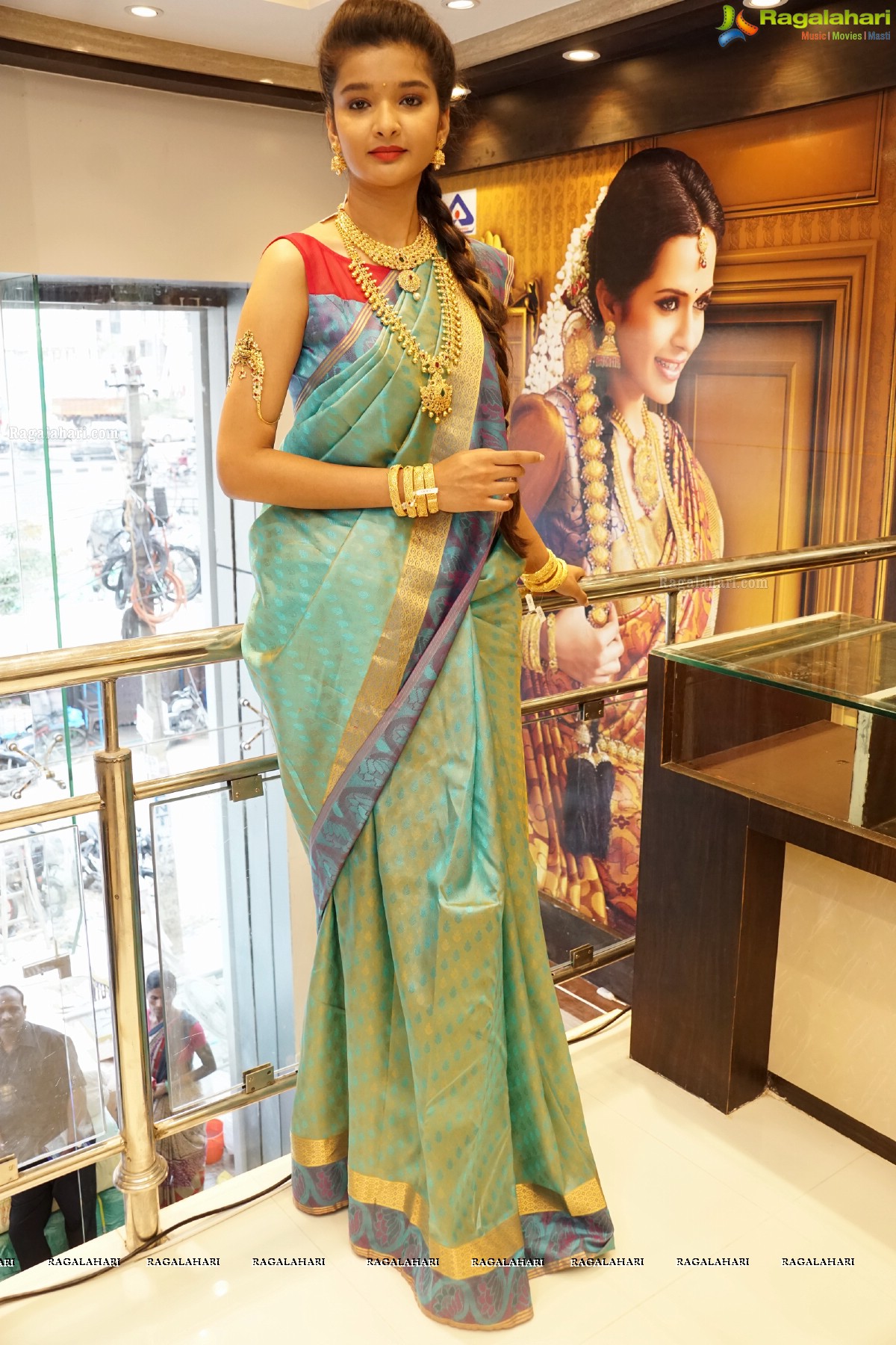 Shamili Sounderajan Showcases CMR Jewels Exclusive Jewellery Collection, Hyderabad