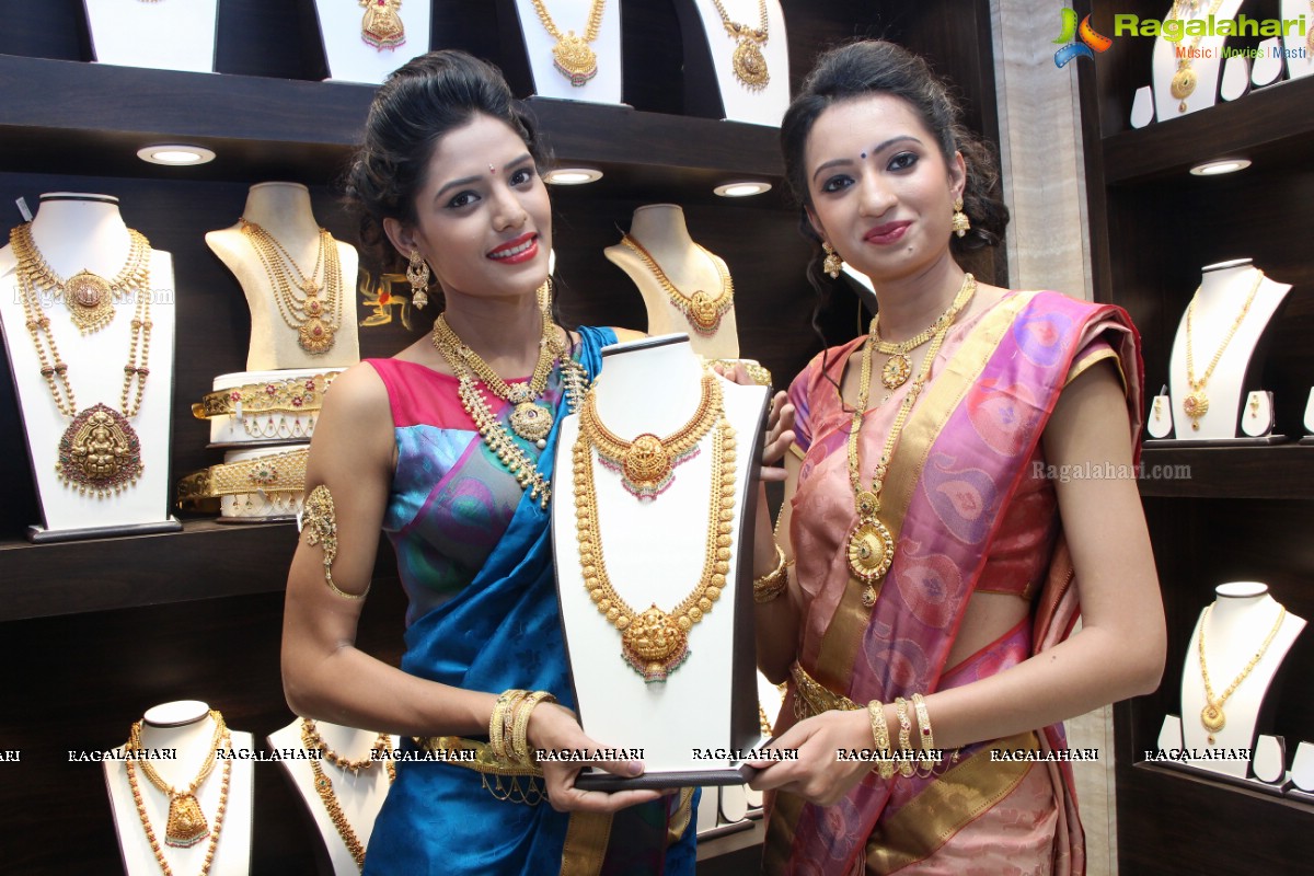 CMR Jewels - A Grand inauguration of Exclusive Jewellery Showroom at Kukatpally, Hyderabad